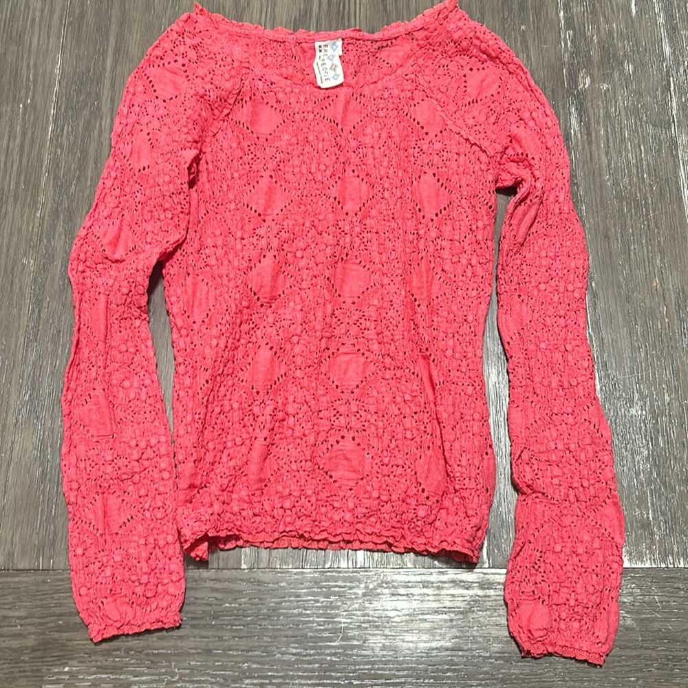 Free People top blouse women’s medium pink open knit paisley long sleeve